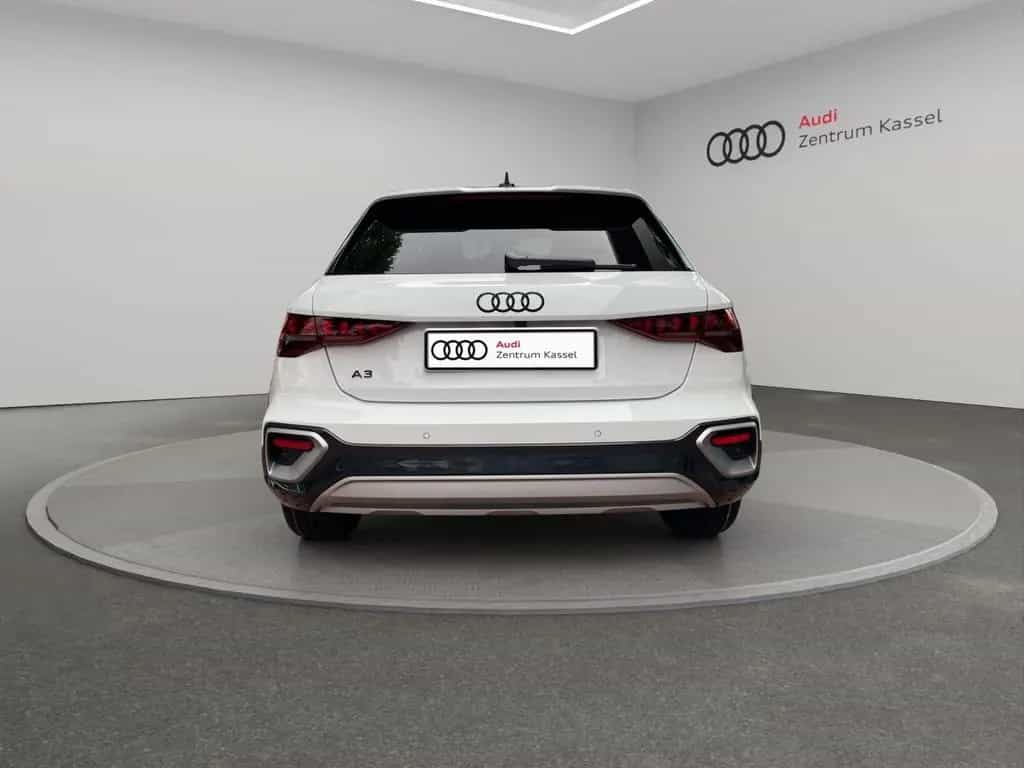 Audi A3 allstreet 35 TFSI LED AHK CarPlay ACC 18" 10/2025-photo-3
