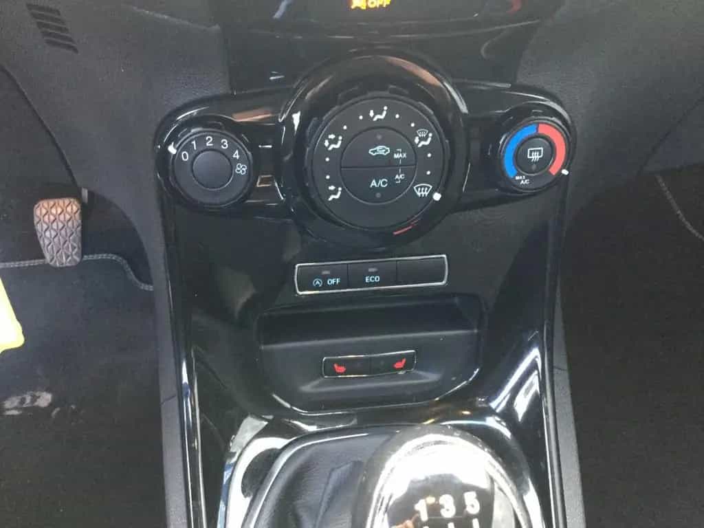 Ford Fiesta 1.0 EcoBoost Titanium Fernlichtass. LM 06/2017-photo-6