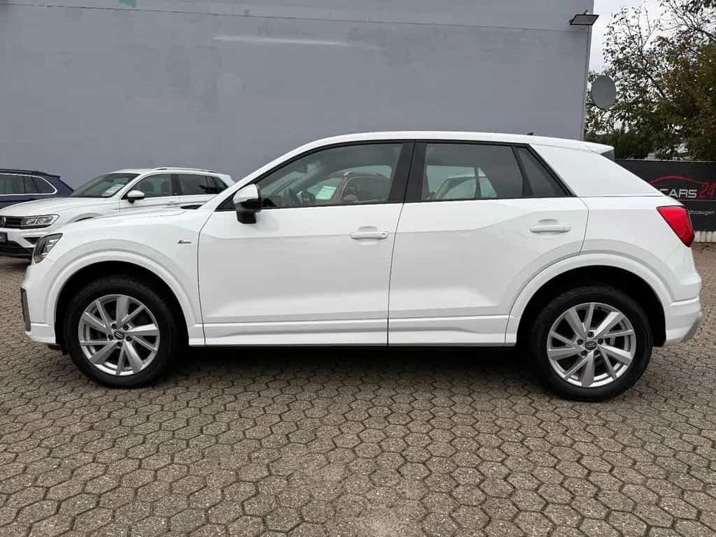 Audi Q2 35 TFSI*AHK*Tempomat*Leder*Navi* 12/2019-photo-1