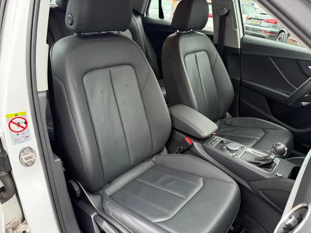 Audi Q2 35 TFSI*AHK*Tempomat*Leder*Navi* 12/2019-photo-12