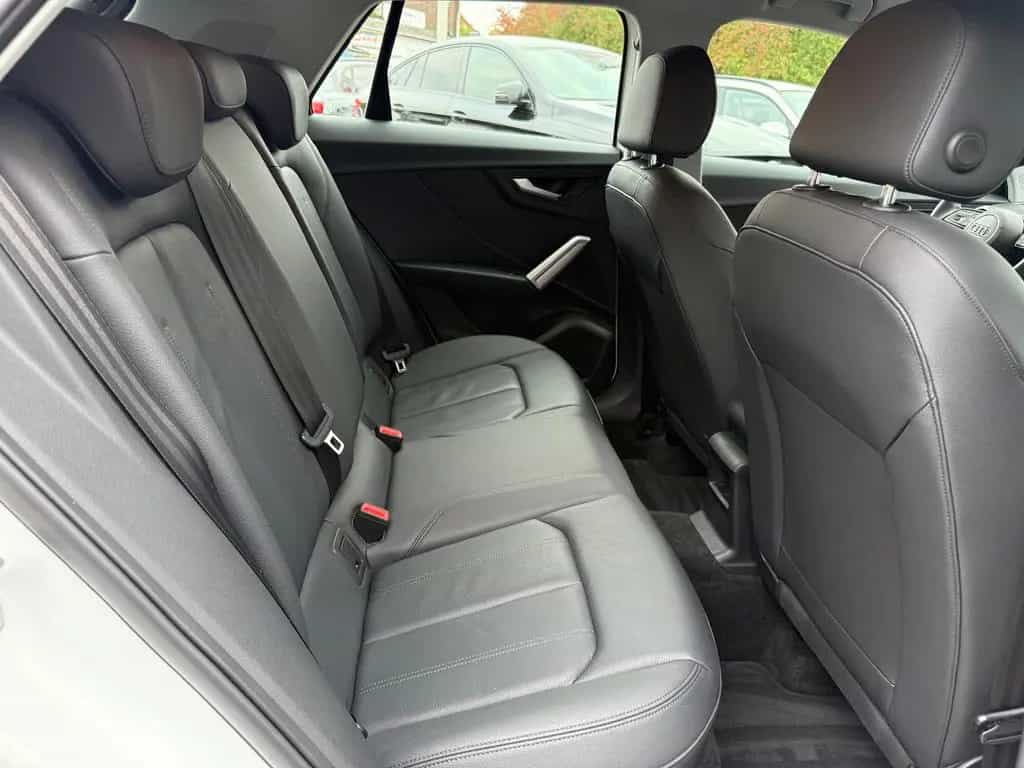 Audi Q2 35 TFSI*AHK*Tempomat*Leder*Navi* 12/2019-photo-14