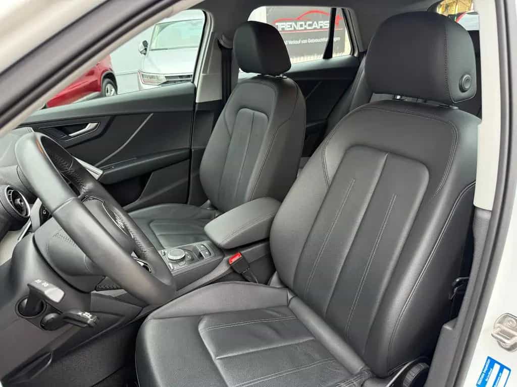 Audi Q2 35 TFSI*AHK*Tempomat*Leder*Navi* 12/2019-photo-9