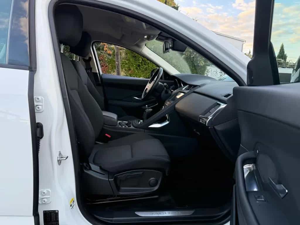 Jaguar E-Pace AWD/AUTOMATIK/KAM/CARPLAY/LED/EUR6 09/2019-photo-11