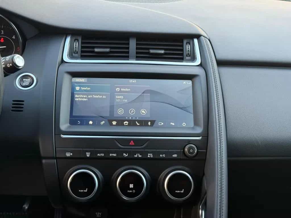 Jaguar E-Pace AWD/AUTOMATIK/KAM/CARPLAY/LED/EUR6 09/2019-photo-15