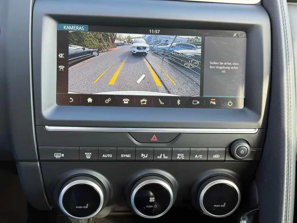 Jaguar E-Pace AWD/AUTOMATIK/KAM/CARPLAY/LED/EUR6 09/2019-photo-16