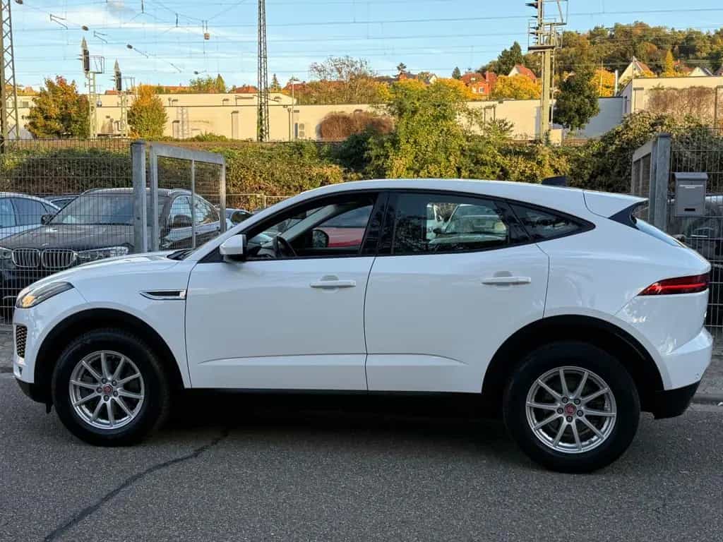 Jaguar E-Pace AWD/AUTOMATIK/KAM/CARPLAY/LED/EUR6 09/2019-photo-4