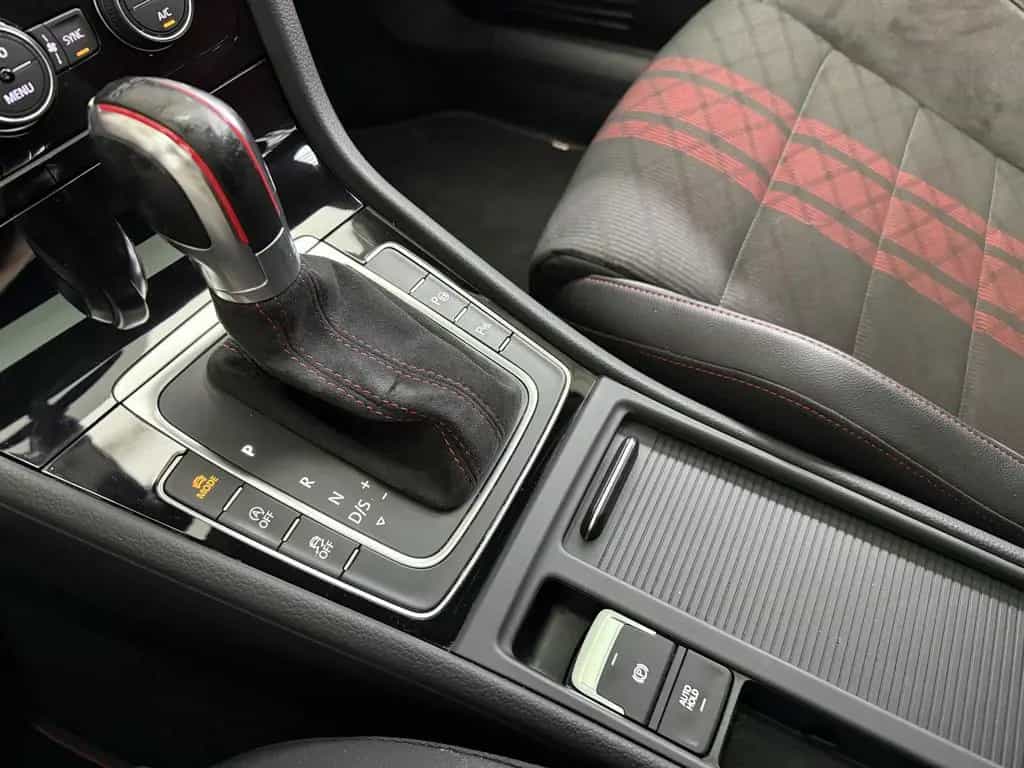 Volkswagen Golf GTI TCR|2.Hand|Akra|Pano|Kamera|CarPlay|DCC 12/2019-photo-19