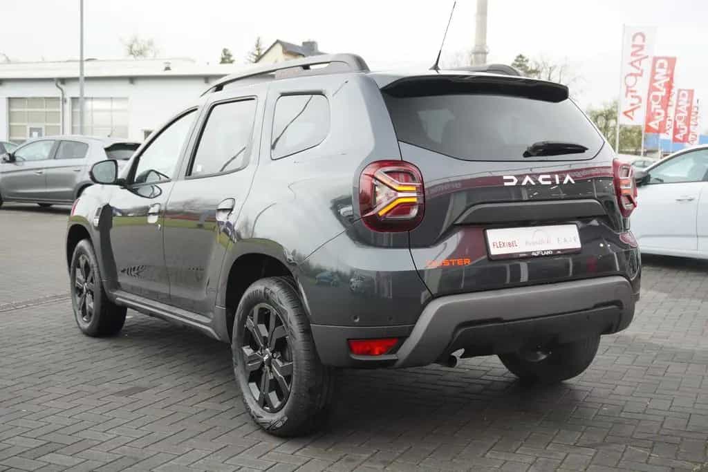 Dacia Duster II 1.3 TCE Extreme Aut. LED Kamera Navi 12/2023-photo-1