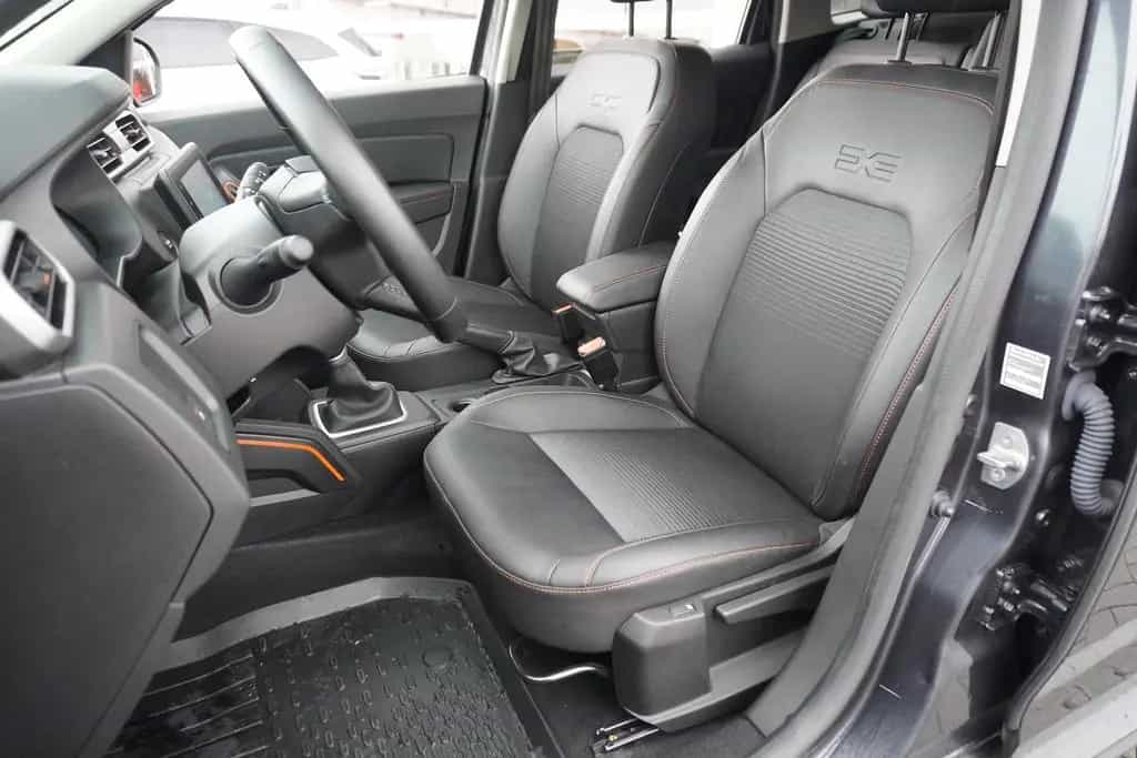 Dacia Duster II 1.3 TCE Extreme Aut. LED Kamera Navi 12/2023-photo-25