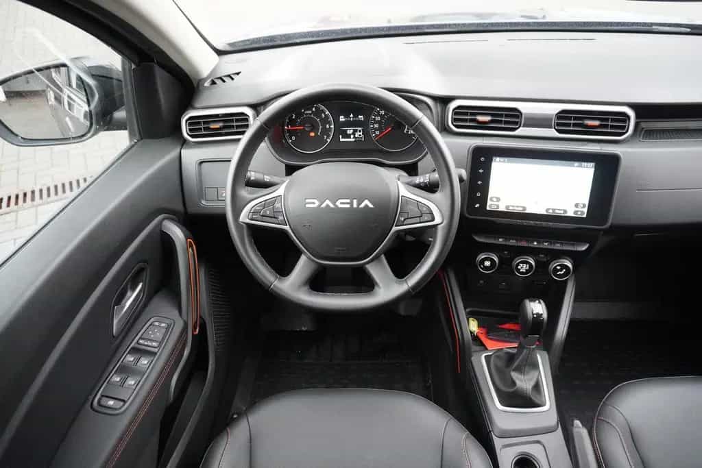 Dacia Duster II 1.3 TCE Extreme Aut. LED Kamera Navi 12/2023-photo-8