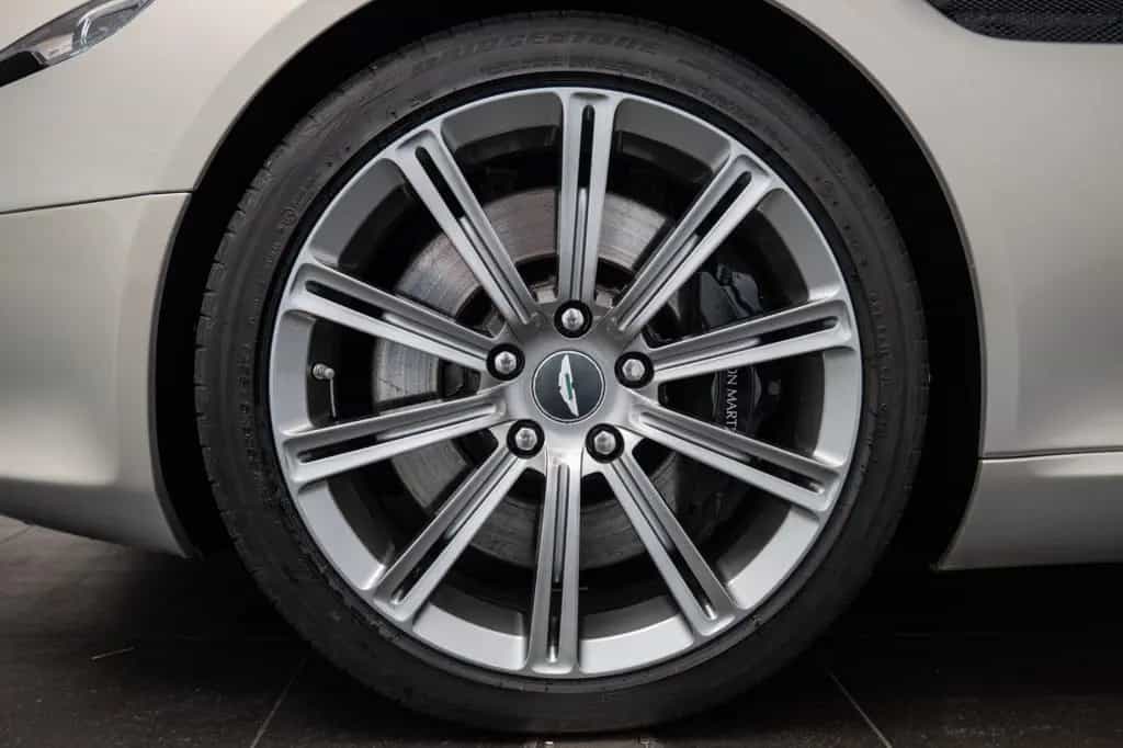 Aston Martin Rapide Touchtronic V12 /Bang&Olufsen 10/2010-photo-20