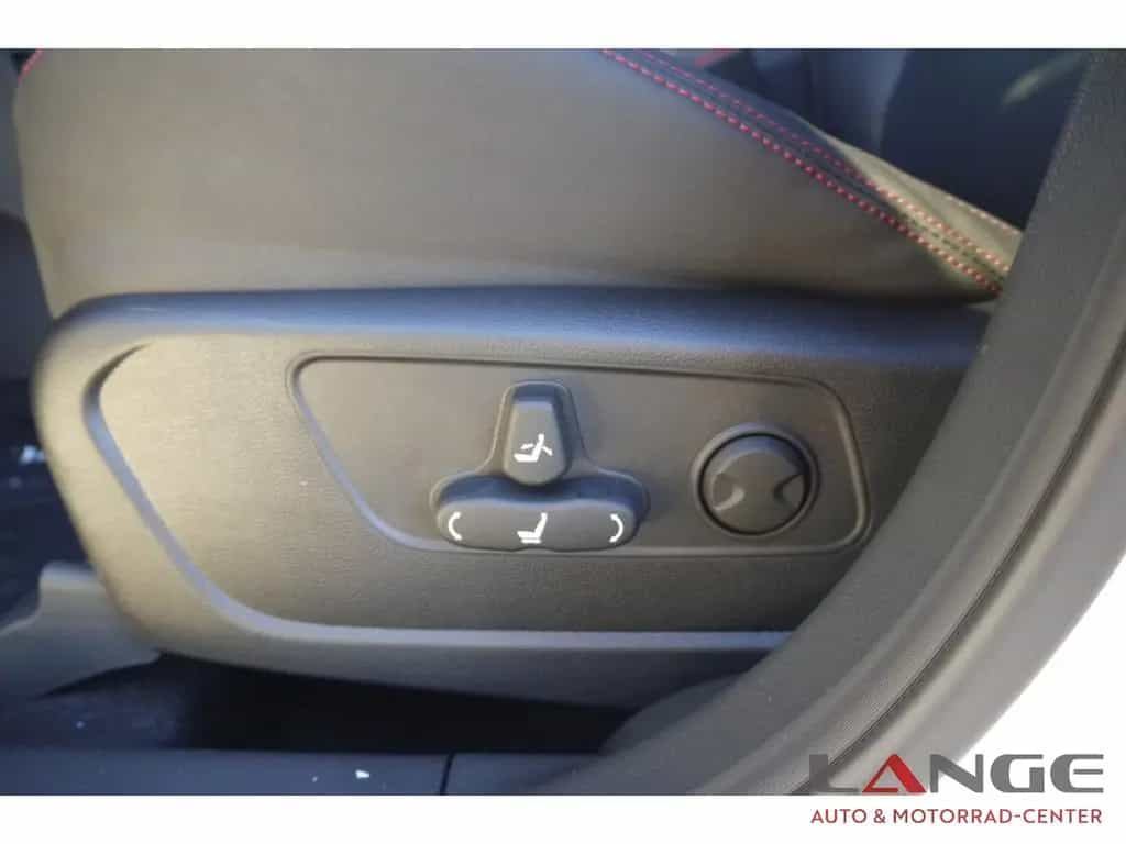 KGM Actyon 01.0 AWD Digitales Cockpit LED Apple CarP null-photo-12