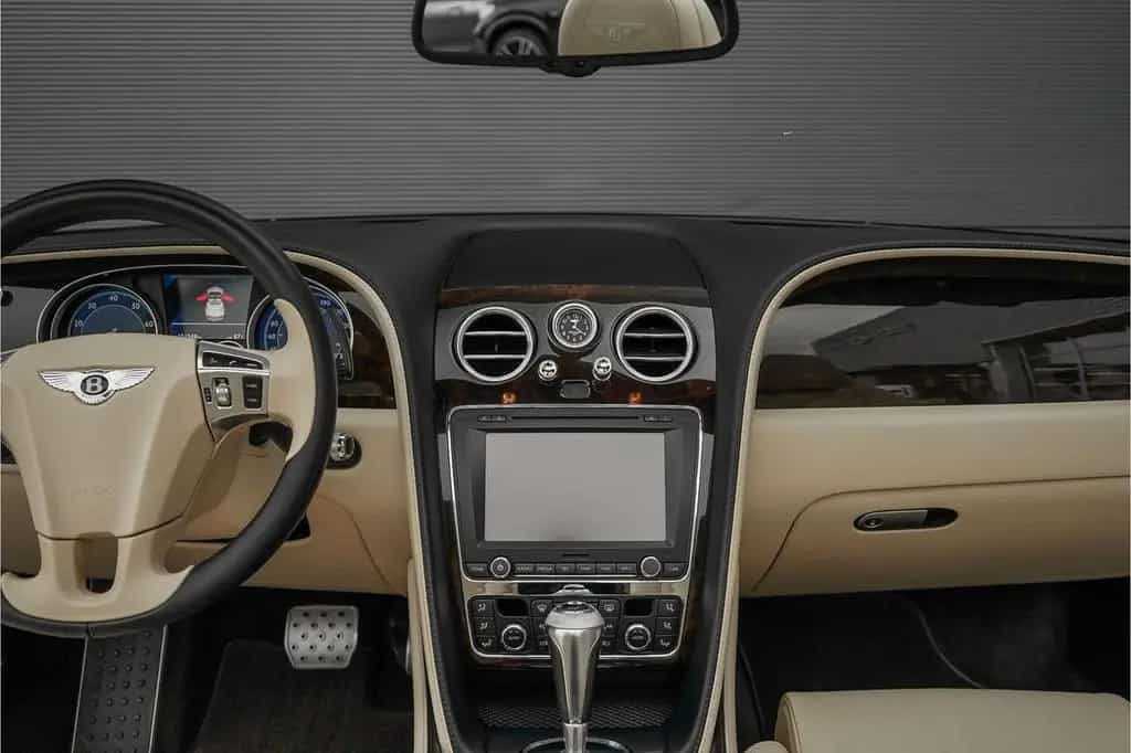 Bentley Continental GTC 6.0 W12 Facelift Massage Ventila 01/2012-photo-20