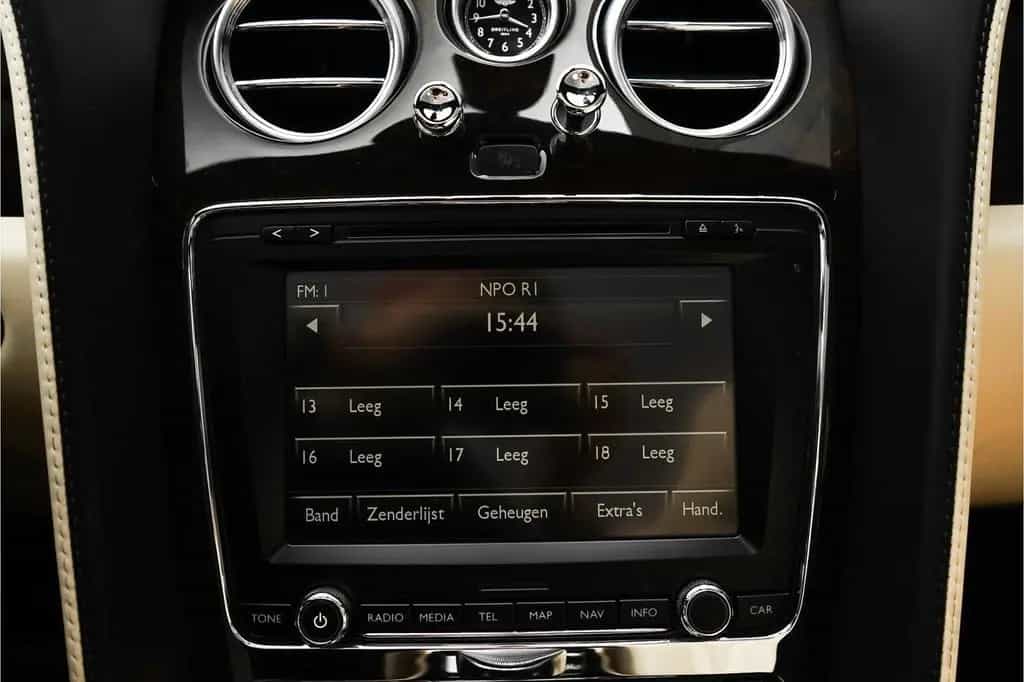 Bentley Continental GTC 6.0 W12 Facelift Massage Ventila 01/2012-photo-23