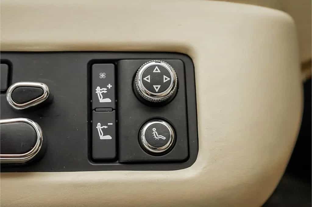 Bentley Continental GTC 6.0 W12 Facelift Massage Ventila 01/2012-photo-38