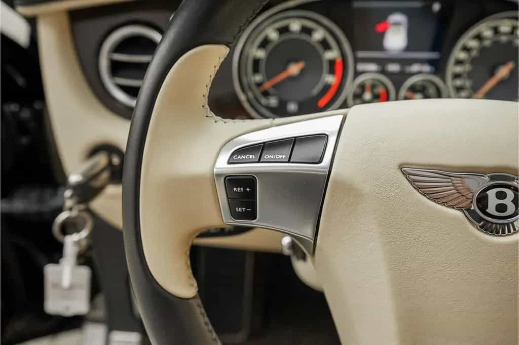 Bentley Continental GTC 6.0 W12 Facelift Massage Ventila 01/2012-photo-39