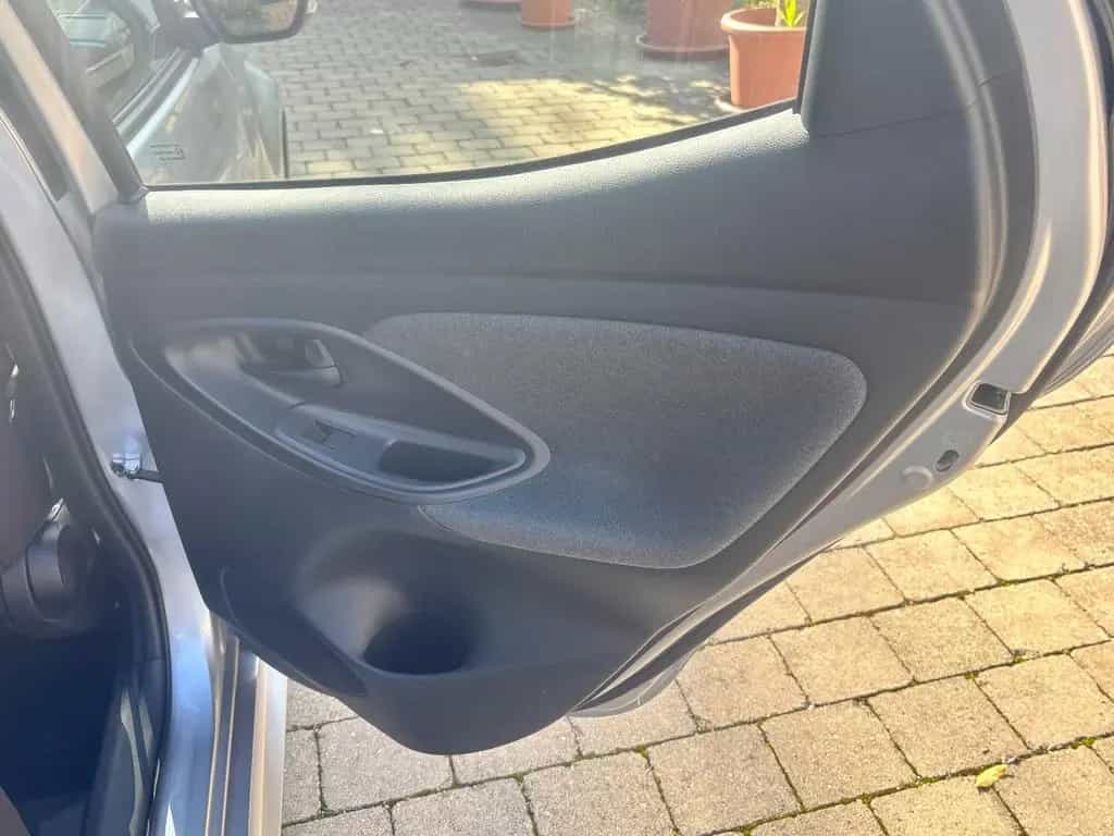 Toyota Yaris Sitzheizung ACC Carplay Garantie 05/2022-photo-15