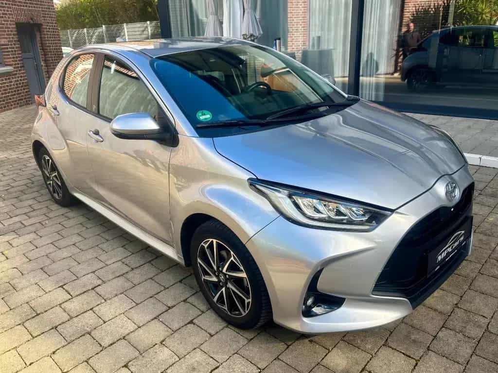 Toyota Yaris Sitzheizung ACC Carplay Garantie 05/2022-photo-7