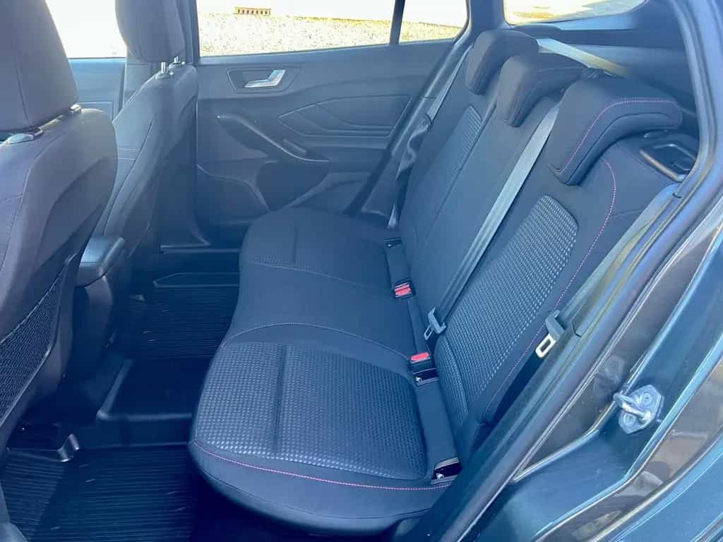 Ford Focus Turnier ST-Line DAB/KAMERA/KEYLESS/LED 02/2020-photo-13