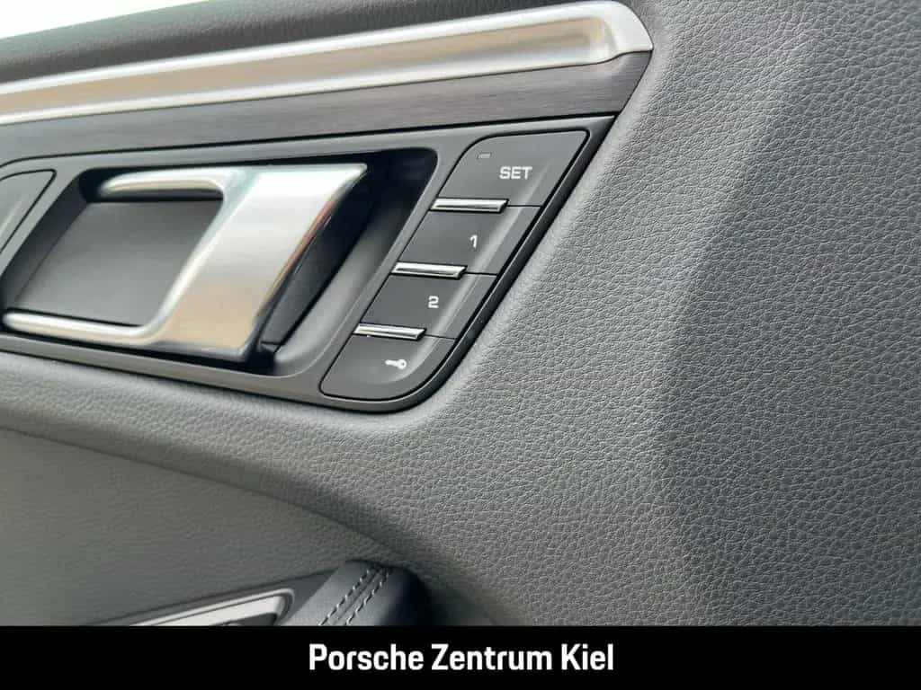 Porsche Macan GTS Standheizung BOSE Luftfederung 06/2022-photo-35