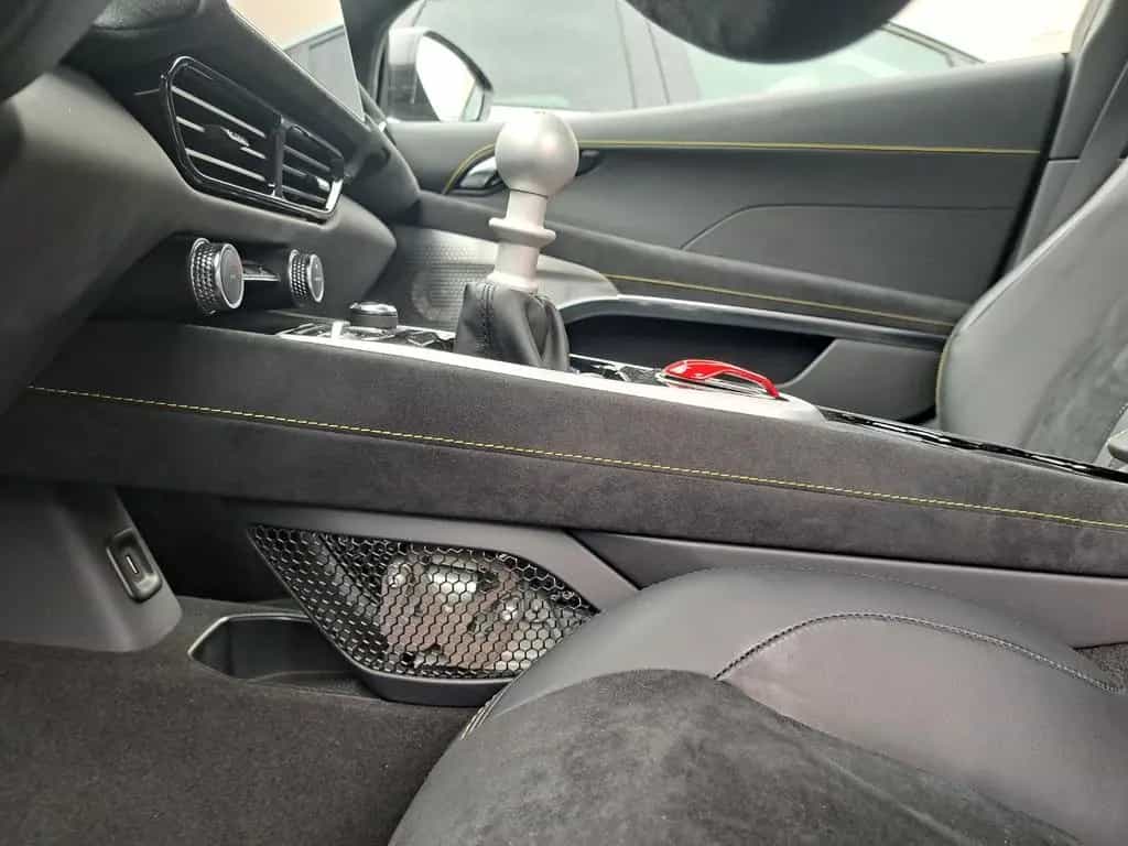 Lotus Emira V6 FE-Wie Neu-Foliert-Garantie, Garagenwag 05/2023-photo-5