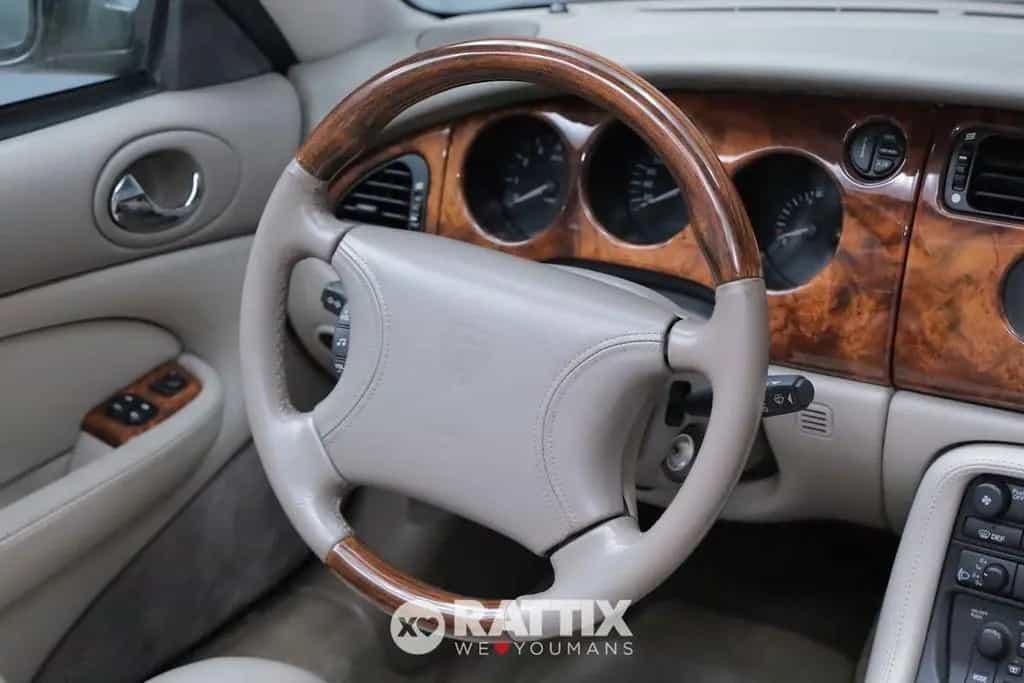 Jaguar XK8 4.0 V8 284CV Convertible 02/1997-photo-8