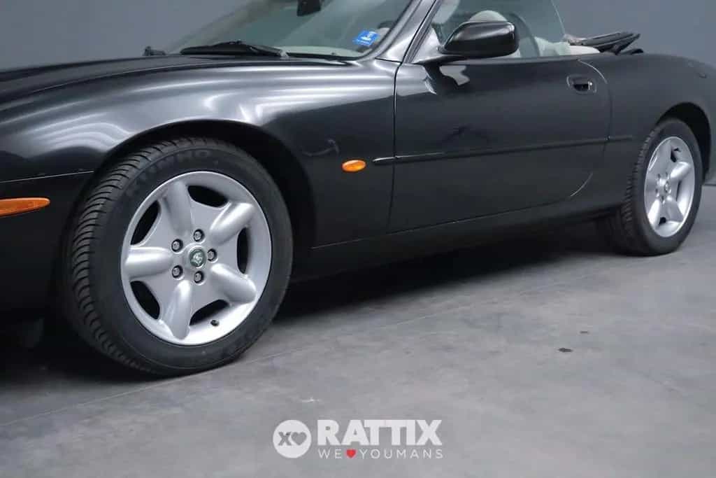 Jaguar XK8 4.0 V8 284CV Convertible 02/1997-photo-2