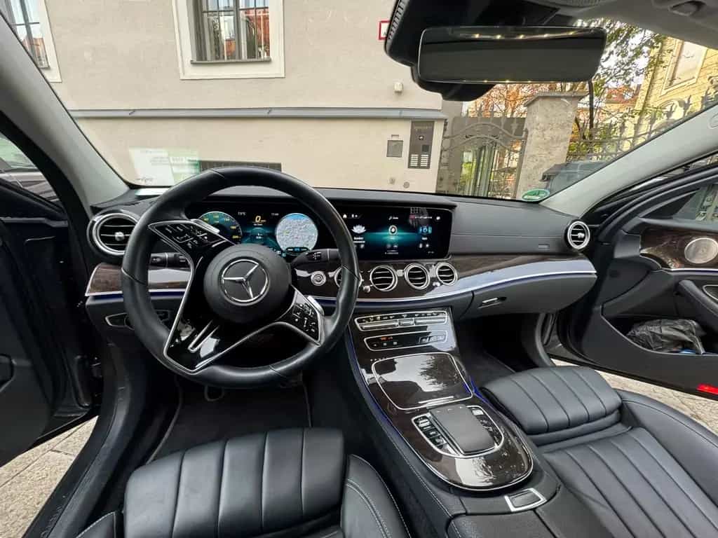 Mercedes-Benz E-Class 450 4MATIC T Autom. - Traumausstattung! 04/2021-photo-1