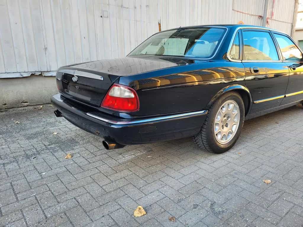 Jaguar XJ6 X300 04/1996-photo-4