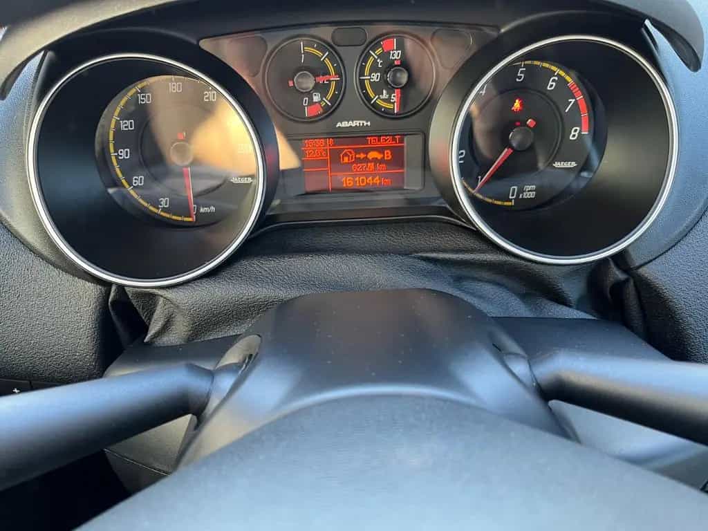 Abarth Punto Evo Serie Limitata 68 09/2014-photo-10