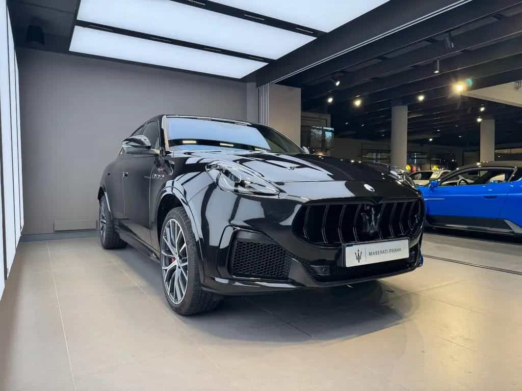 Maserati Grecale 3.0 V6 Trofeo Auto 4WD *Warranty 03/26* 03/2023-photo-2