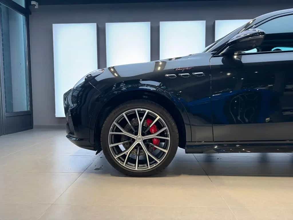 Maserati Grecale 3.0 V6 Trofeo Auto 4WD *Warranty 03/26* 03/2023-photo-3