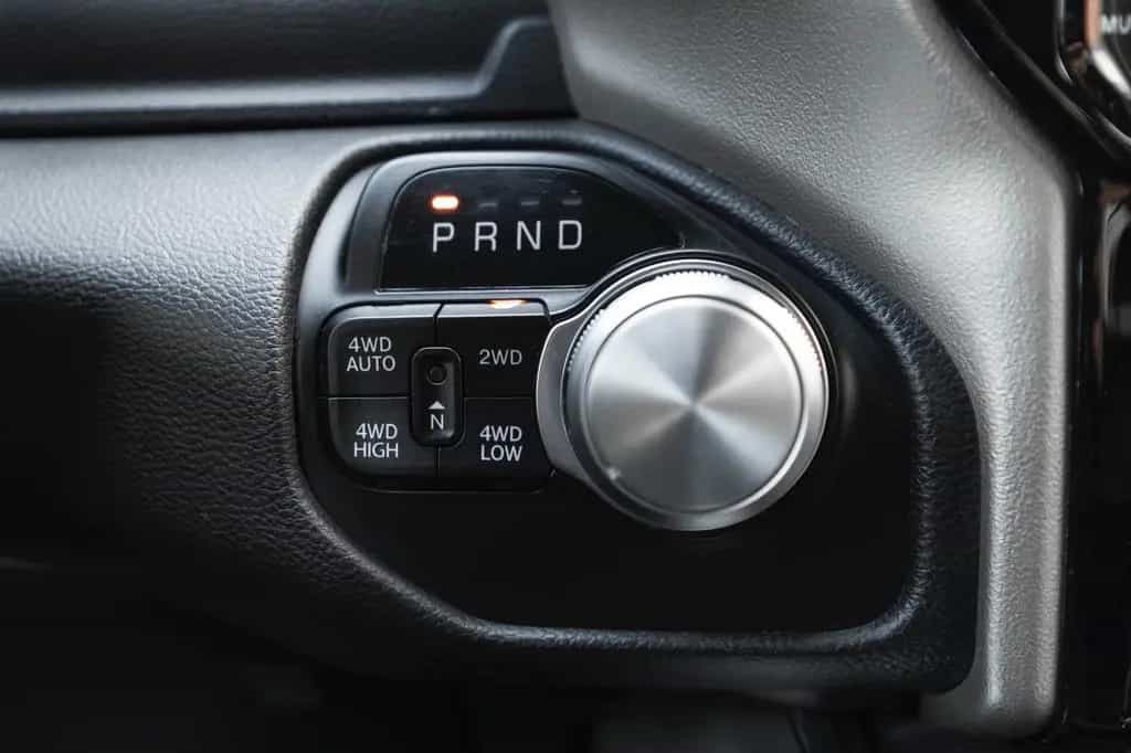 Dodge RAM 3.0L LARAMIE ECODIESEL M+S LEDER SZH/SZK KAM 05/2023-photo-13