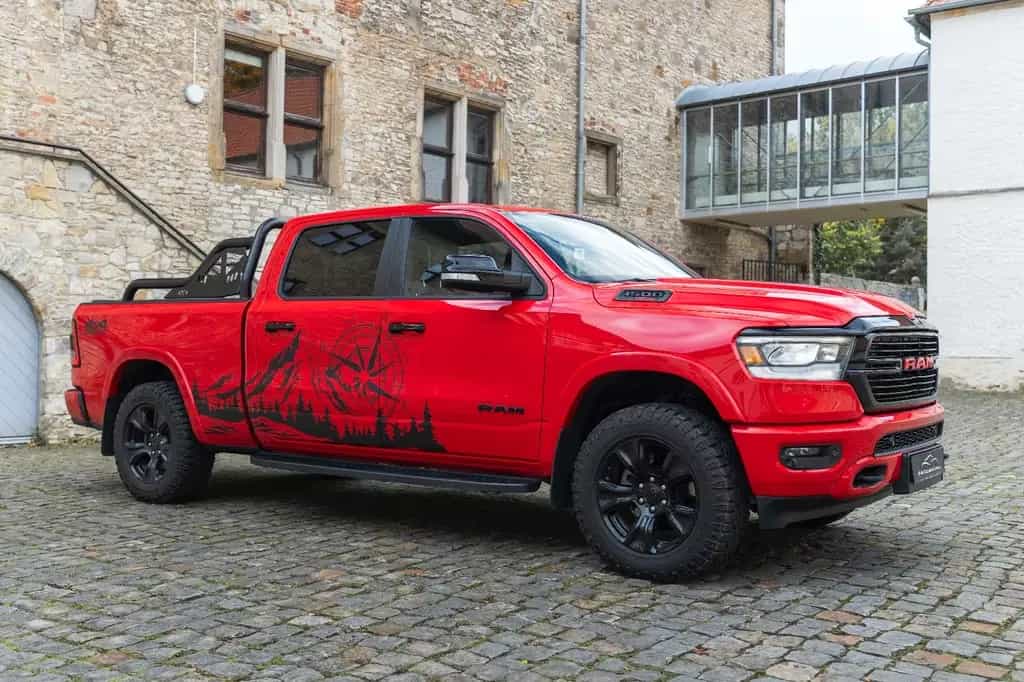 Dodge RAM 3.0L LARAMIE ECODIESEL M+S LEDER SZH/SZK KAM 05/2023-photo-2