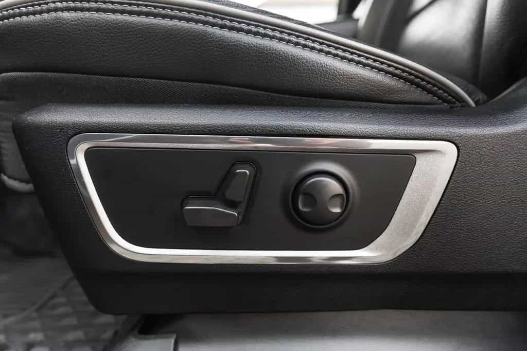 Dodge RAM 3.0L LARAMIE ECODIESEL M+S LEDER SZH/SZK KAM 05/2023-photo-21