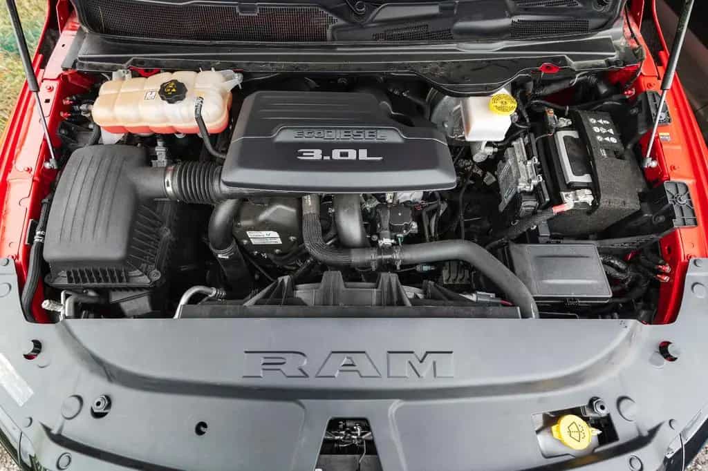 Dodge RAM 3.0L LARAMIE ECODIESEL M+S LEDER SZH/SZK KAM 05/2023-photo-33