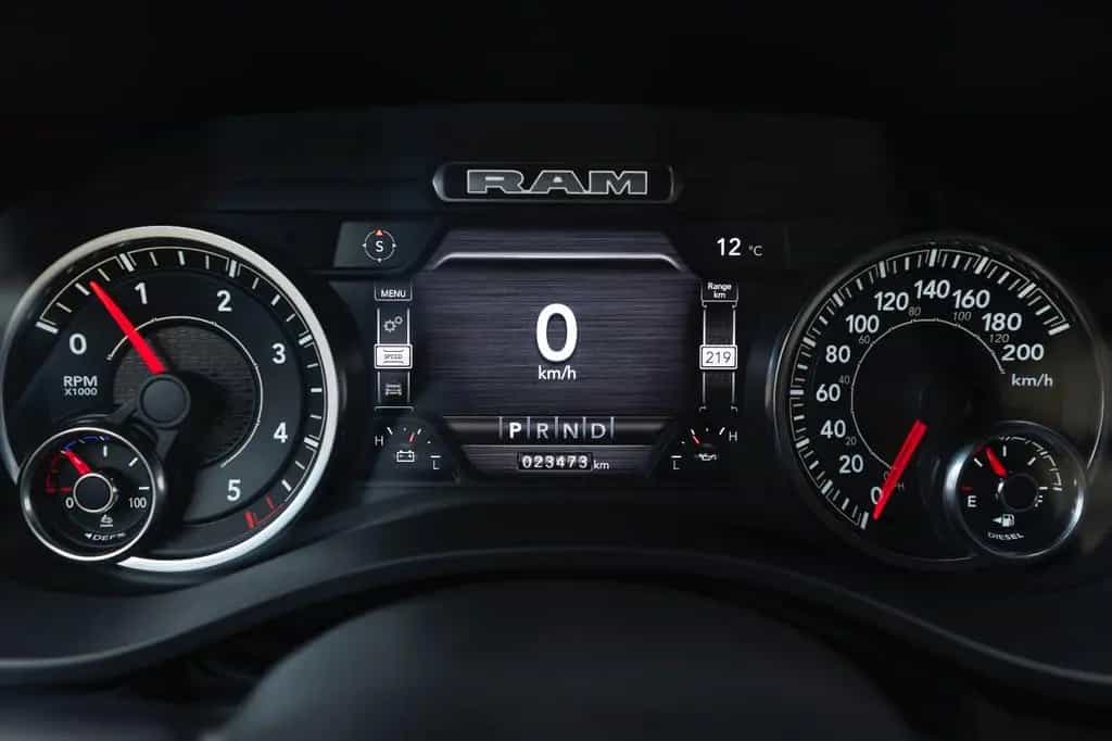Dodge RAM 3.0L LARAMIE ECODIESEL M+S LEDER SZH/SZK KAM 05/2023-photo-34