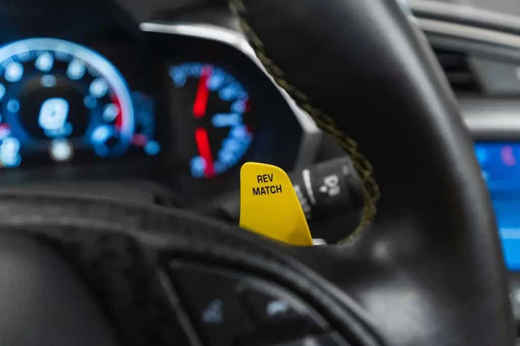 Corvette Z06 3LZ 6,2L TARGA HUD MEMORY BOSE KAM NAV 01/2018-photo-15