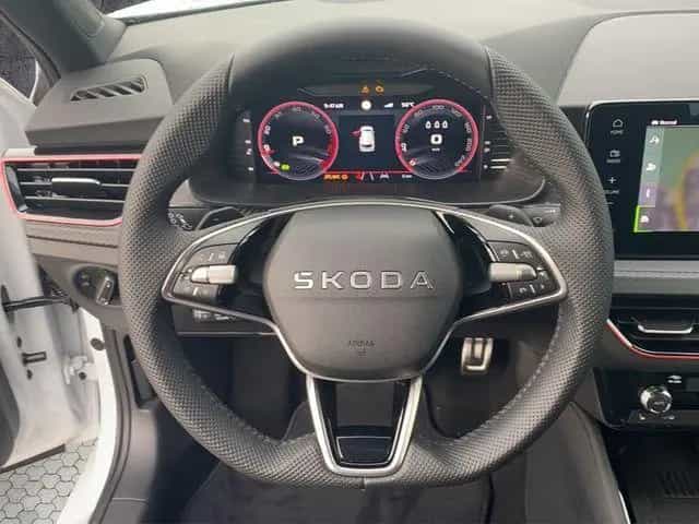 Skoda Kamiq 1.5 TSI DSG Monte Carlo Matrix+ACC+AHK+Pan null-photo-17