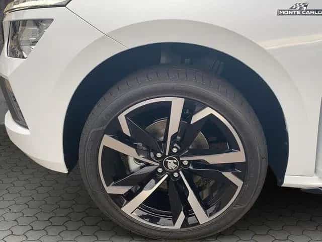 Skoda Kamiq 1.5 TSI DSG Monte Carlo Matrix+ACC+AHK+Pan null-photo-19