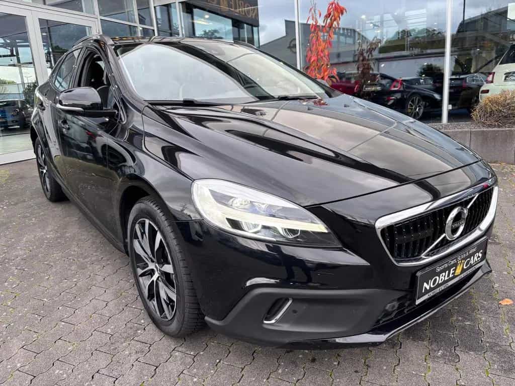 Volvo V40 Cross Country Momentum LED NAVI ALU 06/2018-photo-20