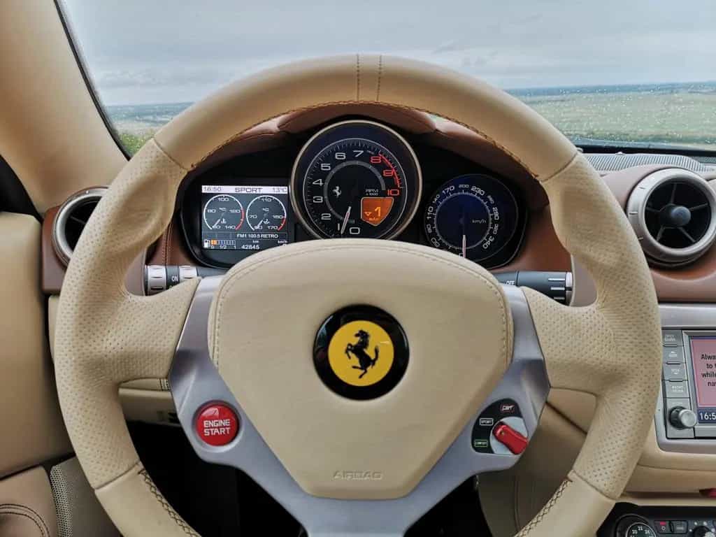 Ferrari California 4.3 V8 Serviced by Ferrari 09/2011-photo-15