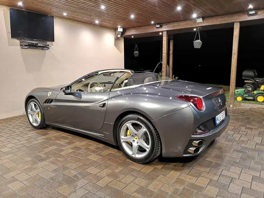 Ferrari California 4.3 V8 Serviced by Ferrari 09/2011-photo-4