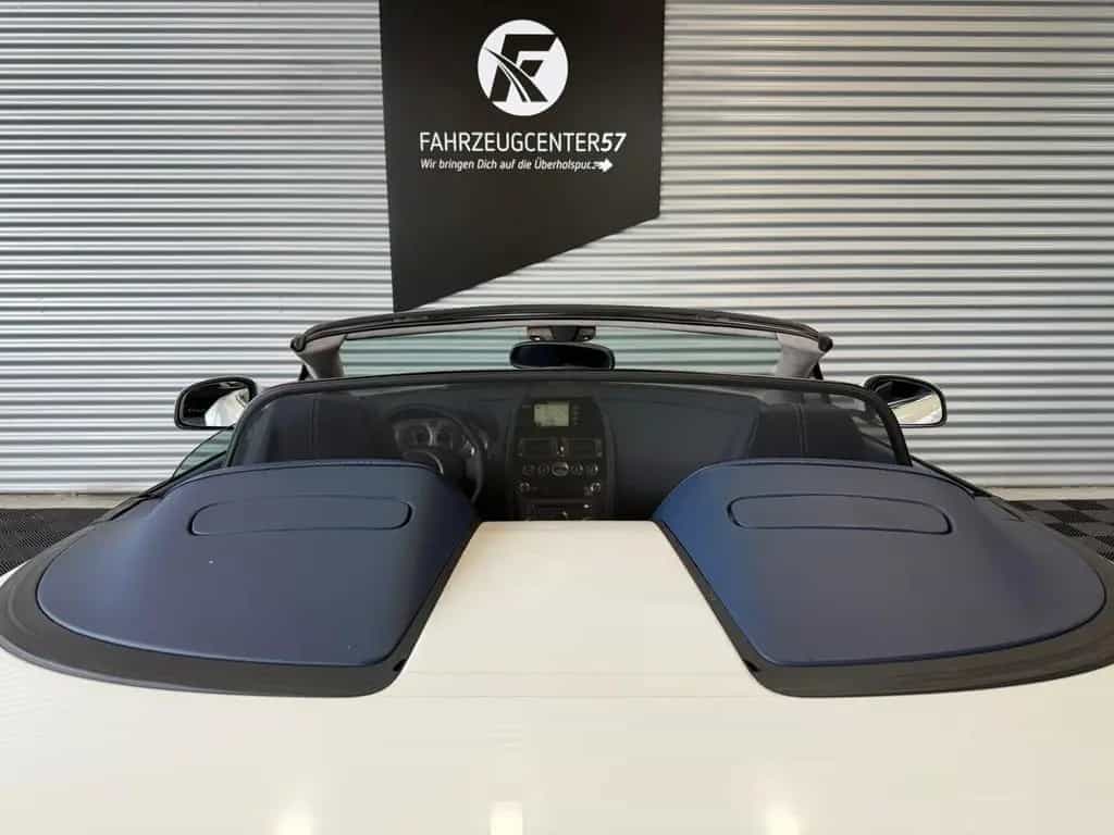 Aston Martin V8 Vantage Roadster 4.7L 03/2013-photo-22