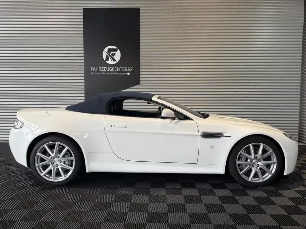 Aston Martin V8 Vantage Roadster 4.7L 03/2013-photo-5