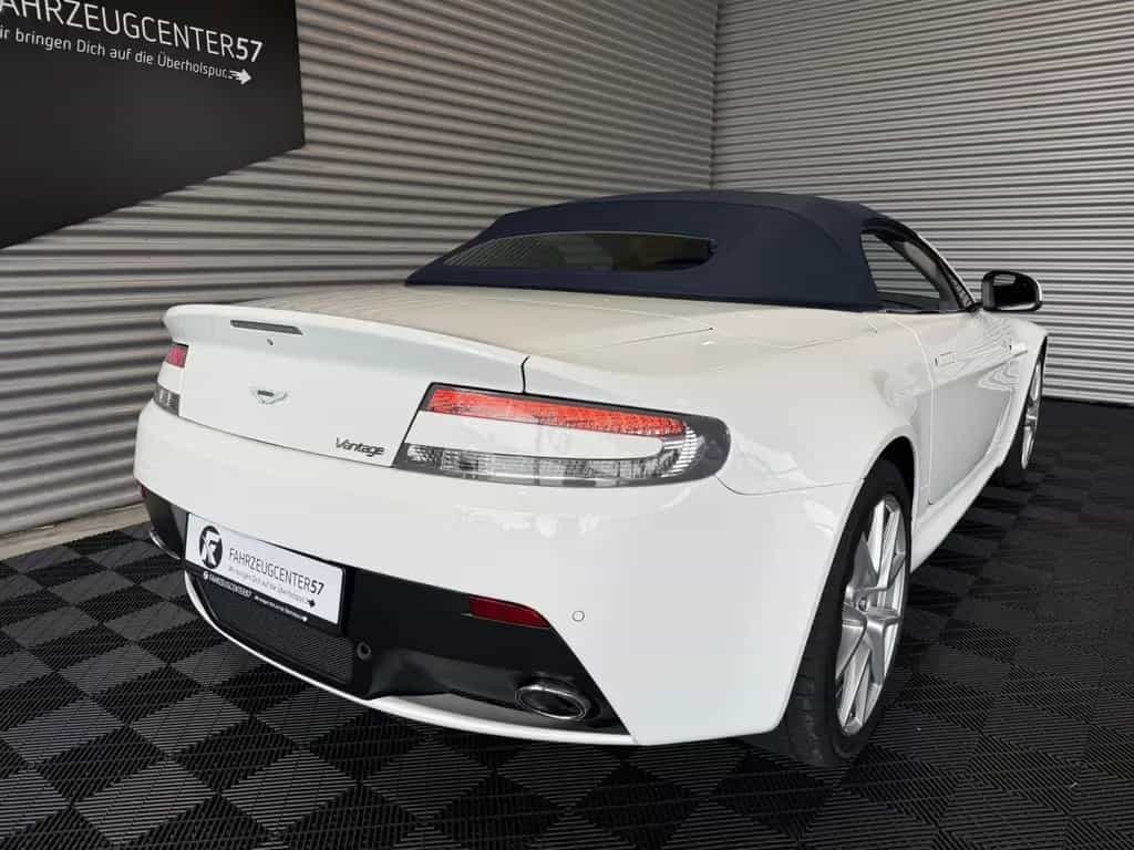 Aston Martin V8 Vantage Roadster 4.7L 03/2013-photo-7