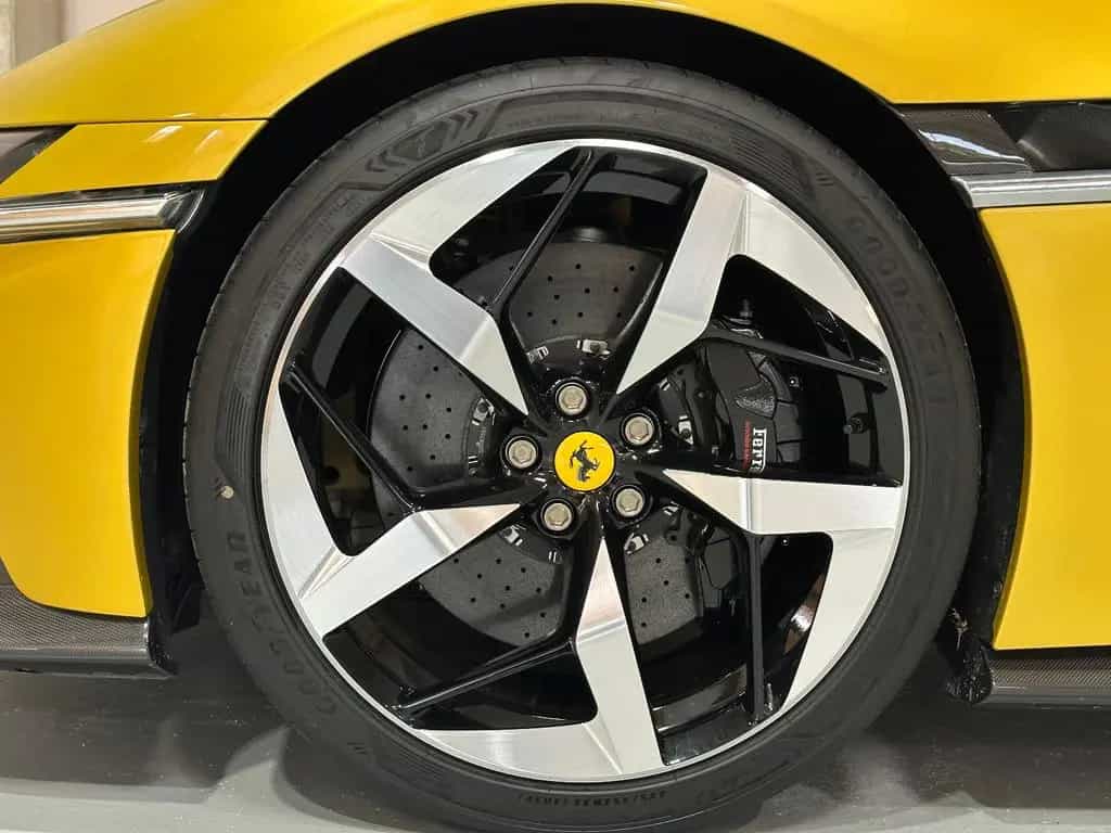 Ferrari 12Cilindri | FULL CARBON | Montecarlo*Sound+Lift 01/2026-photo-30