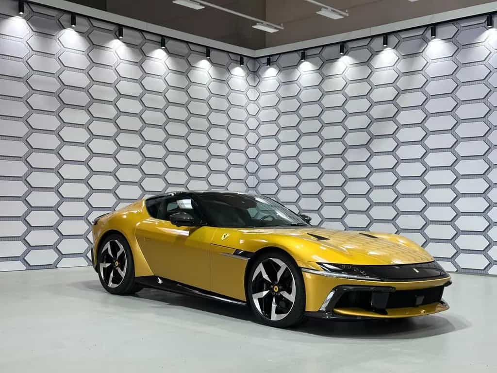 Ferrari 12Cilindri | FULL CARBON | Montecarlo*Sound+Lift 01/2026-photo-9