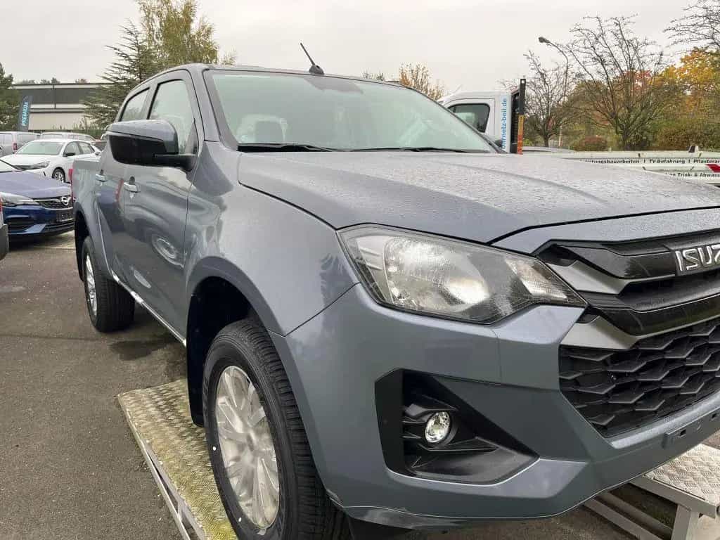 Isuzu D-Max Double Cab 4WD Autm. LSE null-photo-1