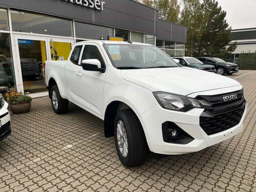 Isuzu D-Max Space Cab 4WD Autm. LS null-photo-0